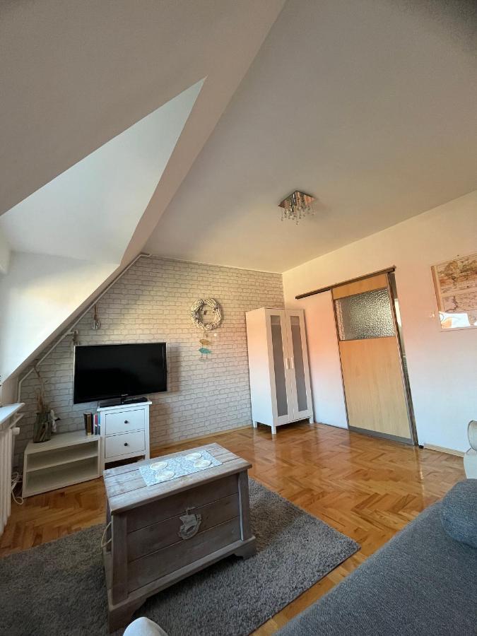 Apartament Kolobrzeska Mansarda, Narutowicza 8 Kołobrzeg Extérieur photo