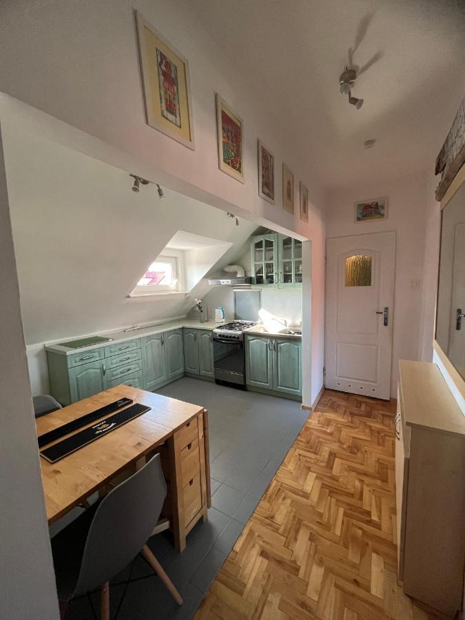 Apartament Kolobrzeska Mansarda, Narutowicza 8 Kołobrzeg Extérieur photo
